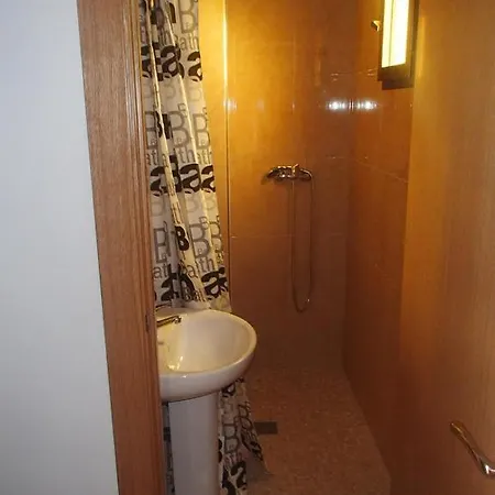 Lf - No Fumadores - Con Baño Privado - Sin Ascensor Saragoça